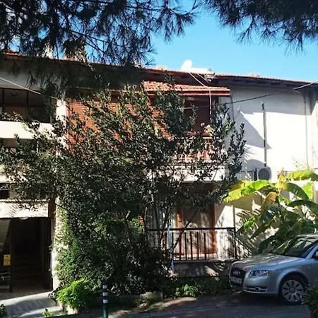 In The Most Luxurious Neighborhood Of Bostanli, 300 M From The Sea İzmir
