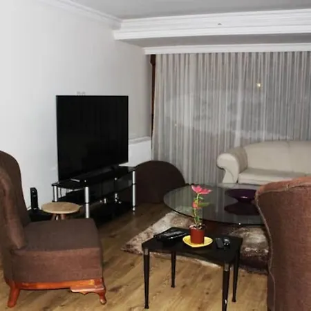 In The Most Luxurious Neighborhood Of Bostanli, 300 M From The Sea Appartement *
